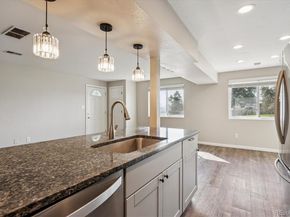 1192 S Eagle Circle B, Aurora CO 80012