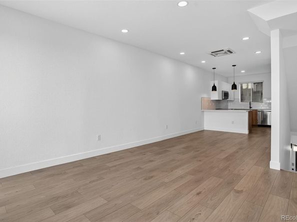 5128 W 26th Avenue 310, Denver CO 80212