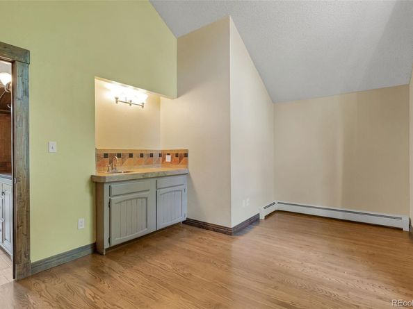 23666 Genesee Village Road, Golden CO 80401