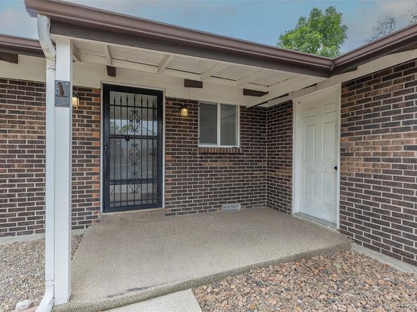 7042 W 76th Avenue, Arvada CO 80003