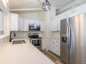 7042 W 76th Avenue, Arvada CO 80003