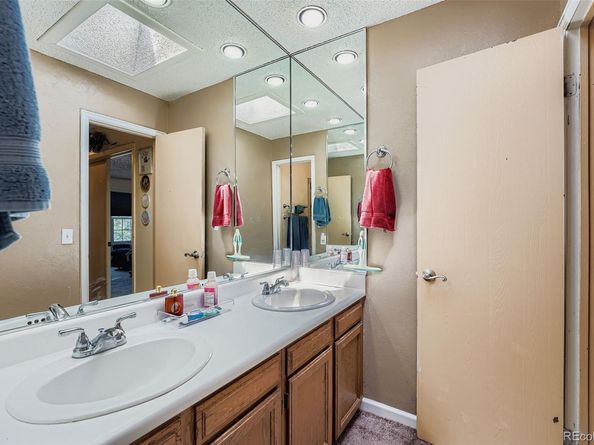 2496 S Vaughn Way A, Aurora CO 80014