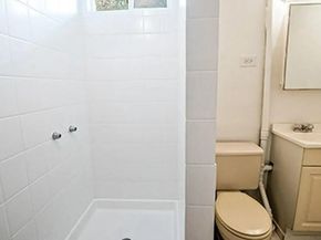 Undisclosed Address #4908892, Aurora CO 80010