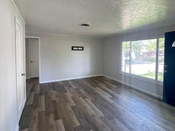 Undisclosed Address #4908892, Aurora CO 80010