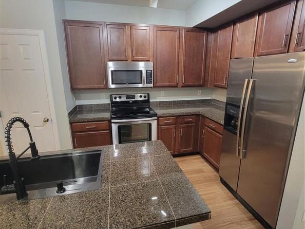 9637 E 5th 103, Denver CO 80230
