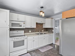 7500 W Bails Avenue, Lakewood CO 80232