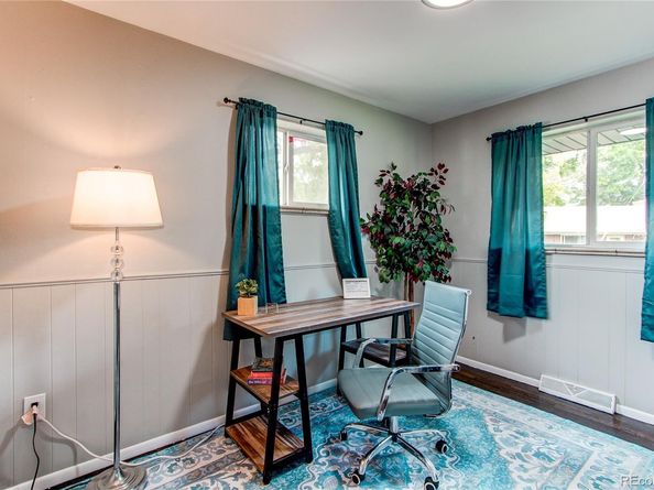 5879 S Broadway, Littleton CO 80121