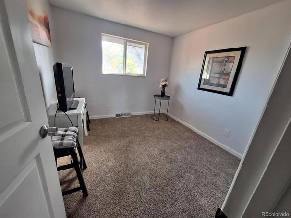 8616 W Utah Avenue W, Lakewood CO 80232