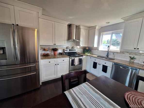 8616 W Utah Avenue W, Lakewood CO 80232