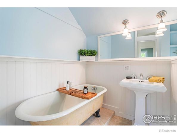 2025 18th Street, Boulder CO 80302