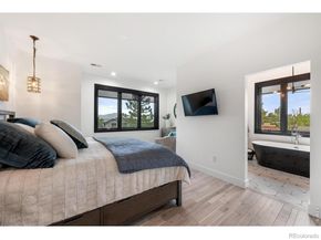 1118 Ravenwood Road, Boulder CO 80303