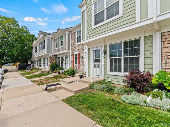 10721 W Dartmouth Avenue, Lakewood CO 80227