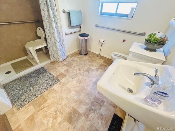 Undisclosed Address #1787485, Longmont CO 80503