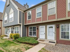 1653 S Blackhawk Way B, Aurora CO 80012