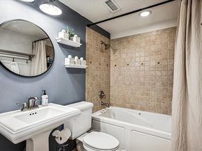 6809 S Niagara Court, Centennial CO 80112