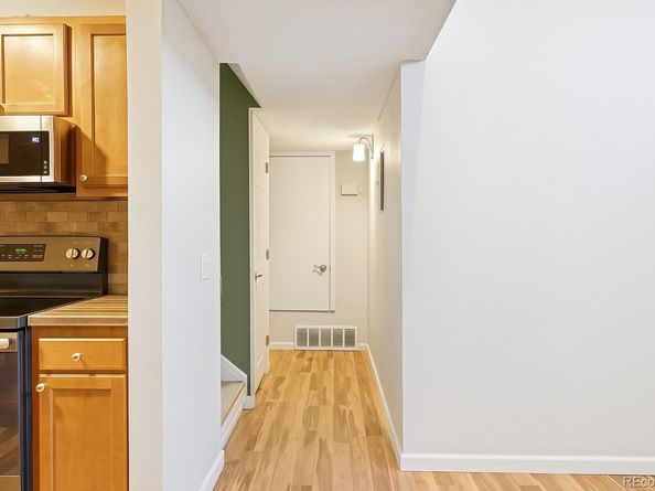 7665 E Eastman Avenue 203B, Denver CO 80231