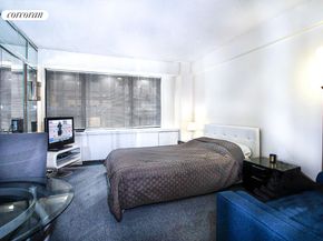 210 East 47th Street 8G, New York NY 10017