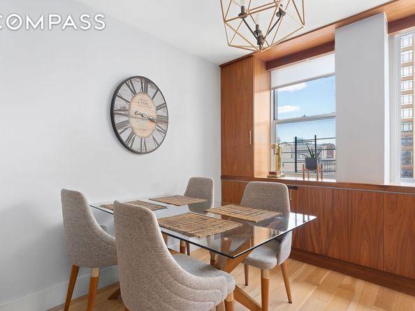 32 Gramercy Park S 12DG, New York NY 10003