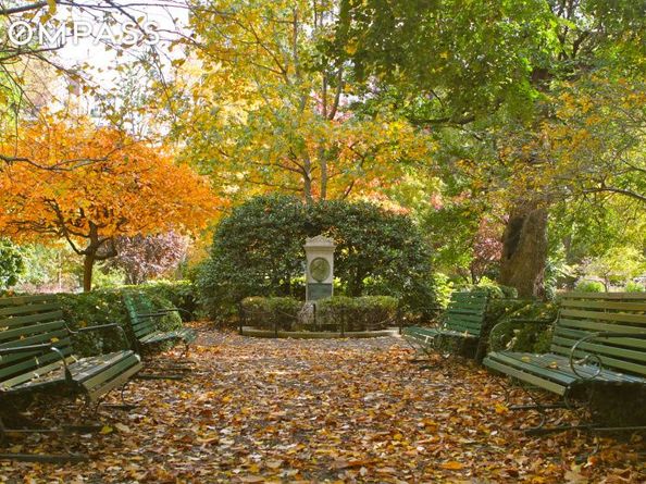 32 Gramercy Park S 12DG, New York NY 10003