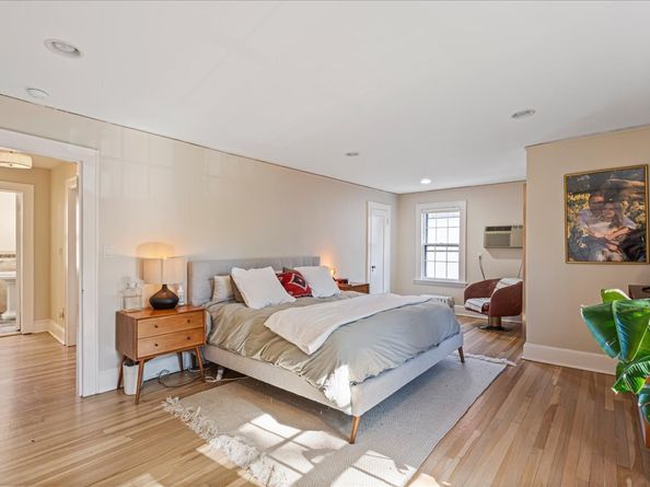 116-33 Union Turnpike, Queens NY 11375