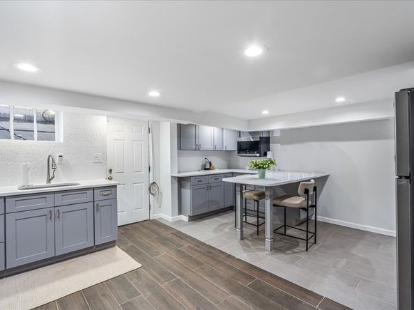 116-33 Union Turnpike, Queens NY 11375