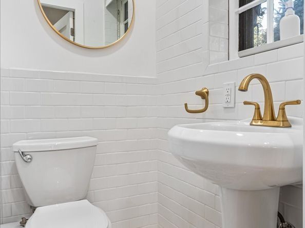 116-33 Union Turnpike, Queens NY 11375