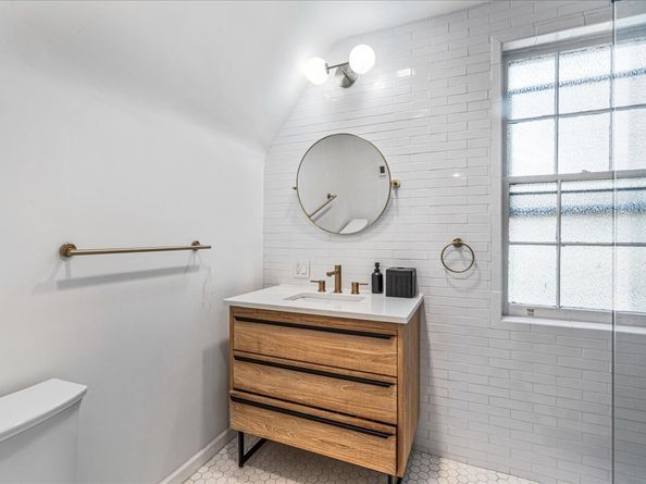 116-33 Union Turnpike, Queens NY 11375