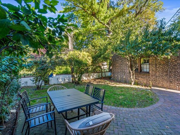 116-33 Union Turnpike, Queens NY 11375