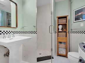 334 East 83rd Street 5E, New York NY 10028