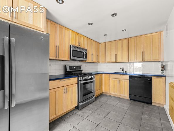 16 West 16th Street 14NN, New York NY 10011