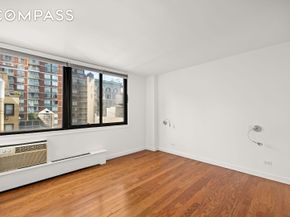 16 West 16th Street 14NN, New York NY 10011