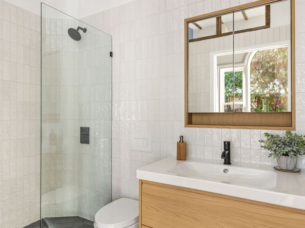 102 East 4th Street, Brooklyn NY 11218
