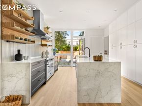 102 East 4th Street, Brooklyn NY 11218