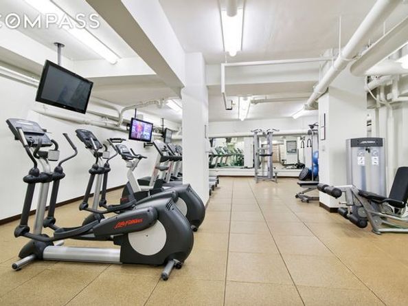 200 Central Park S 3Q, New York NY 10019