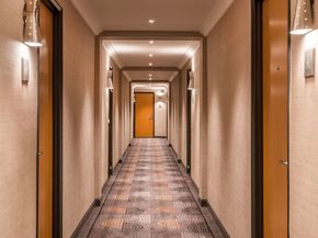 200 Central Park S 3Q, New York NY 10019