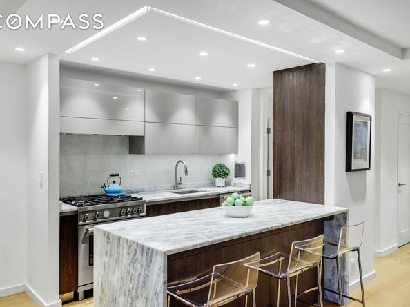 200 Central Park S 3Q, New York NY 10019