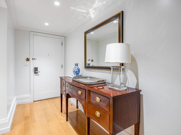 140 East 63rd Street 5DG, New York NY 10065