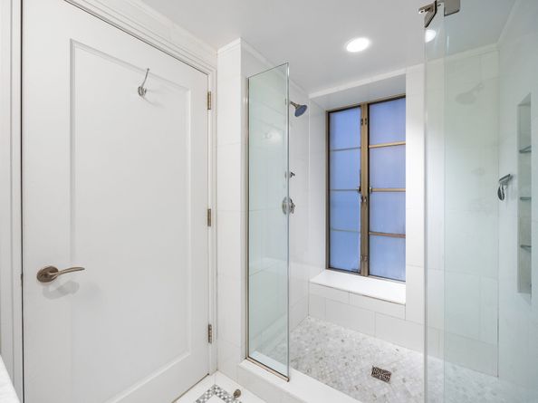 140 East 63rd Street 5DG, New York NY 10065