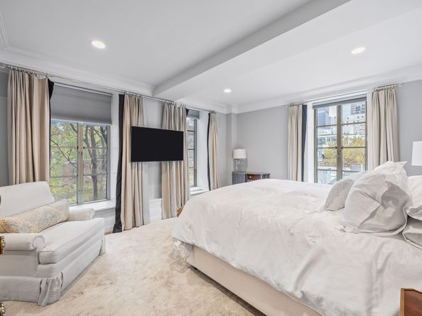 140 East 63rd Street 5DG, New York NY 10065