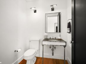 15 East 26th Street 13F, New York NY 10010