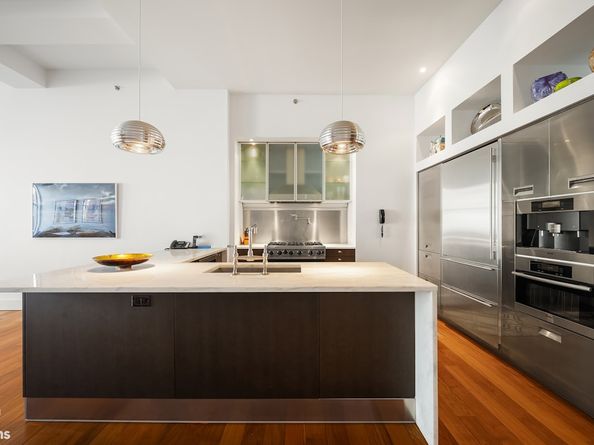 15 East 26th Street 13F, New York NY 10010