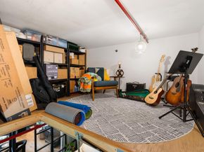 27-28 Thomson Avenue 304, Queens NY 11101