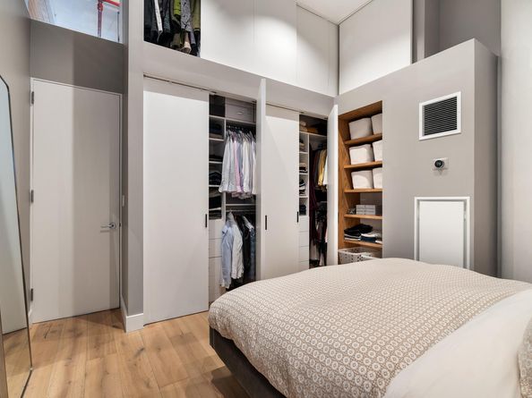 27-28 Thomson Avenue 304, Queens NY 11101