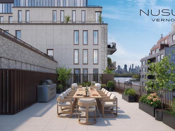 30-55 Vernon Boulevard 6P, Queens NY 11102