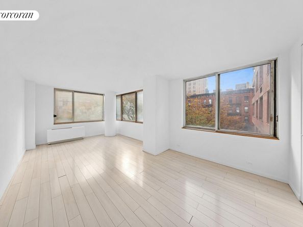 350 West 50th Street 4K, New York NY 10019