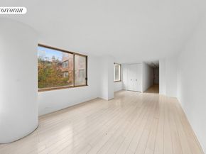 350 West 50th Street 4K, New York NY 10019
