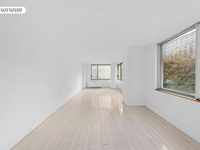 350 West 50th Street 4K, New York NY 10019