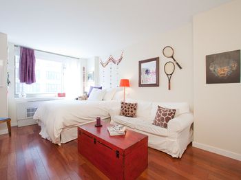 121 East 23rd Street