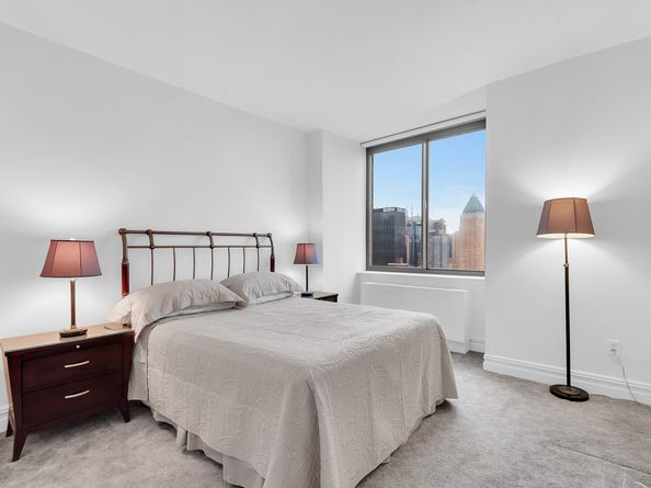 2 Columbus Avenue 35C, New York NY 10023