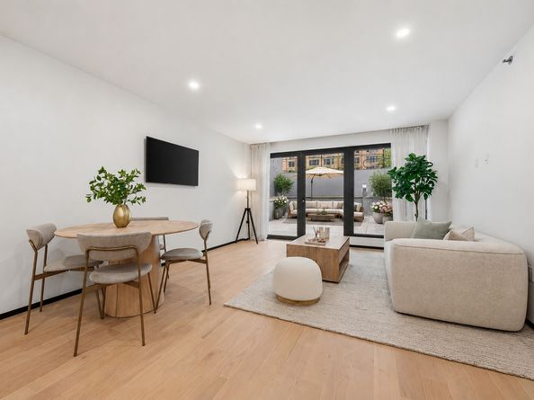 350 West 44th Street 205, New York NY 10036